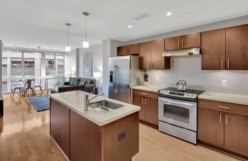 Penn Quarter Apartment | Global Luxury Suites at Penn Quarter