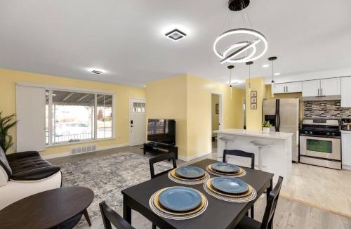 Redford House | Gn6 - Elegant Furnished Room, Convenient, WiFi, Free Parking