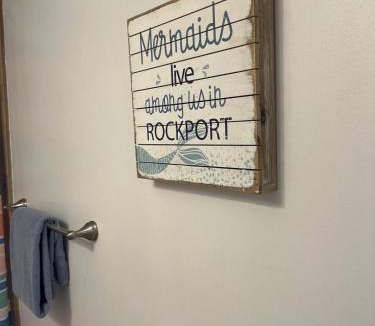 Rockport House | Going CoConuts cottage by the pool dog friendly