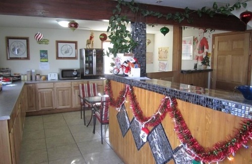 Browning Hotel | Going-To-The-Sun Inn & Suites