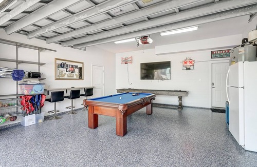 Safe Harbor House | Golf Cart Included, Game Room, Parking for 5 Vehicles, Pet Friendly