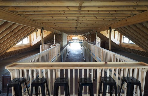 Southern Pines House | Golf & Hunting Retreat - Luxury Historic Barn Near Pinehurst