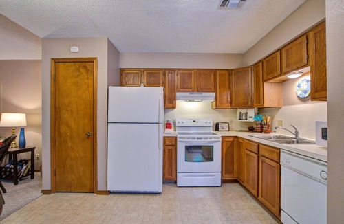 Harlingen House | Golf, Quiet, king and Queen Suite, Winter Texans, Seasonal, Monthly Rentals