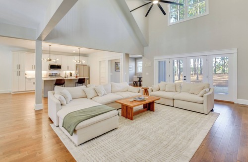 Southern Pines House | Golf, Ride & More! Luxe Home in Southern Pines