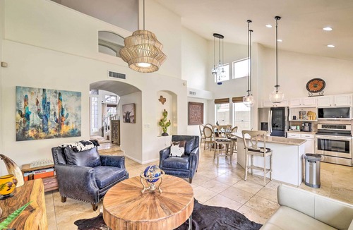 Tatum Ranch House | Golf & Unwind Poolside: Cave Creek Group Retreat!