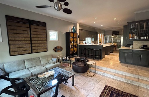 Austin Condo | Gorgeous 4-bedroom home in Westlake, Eanes school district.