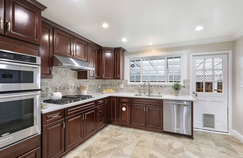 Millbrae House | Gorgeous entire house in a Safe & Quiet Neighborhood (SFO/SF/Bart)
