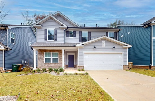 Raleigh House | Gorgeous private home with hot tub, large yard & close to parks!