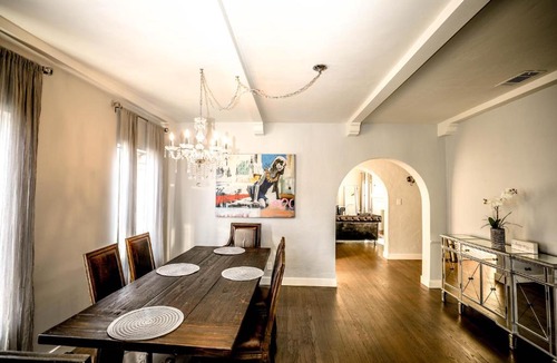 Beverly Grove Apartment | Gorgeous Renovated 3BD 2BA near West Hollywood and Beverly Hills