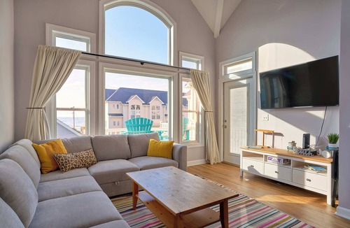 Surf City House | Got 99 Problems (But a Beach Ain’t One)