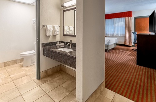 Williston Hotel | Grand Williston Hotel & Conference Center