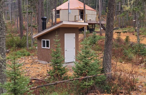 Essex Cabin | Great Bear Yurt - Off-Grid, Backcountry Experience - Between GNP & Bob Marshall