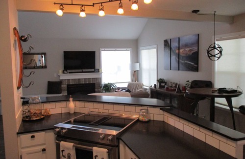 Kalispell House | Great Mid-to-Downtown Location only 30 minuets to Glacier National Park!
