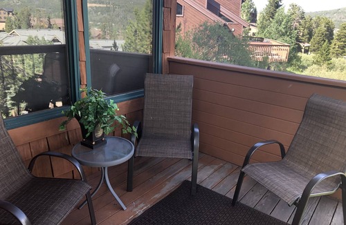 Four O'Clock House | Great ski in/ski out mountain cabin for families or friends