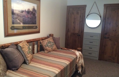 Moose Wilson Road Condo | Great Views, Great Location, Newly Renovated & Furnished, Jackson Hole Condo !