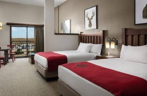 Concord Resort | Great Wolf Lodge Concord