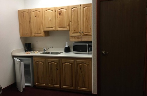 Kalispell Hotel | Greenwood Village Inn & Suites