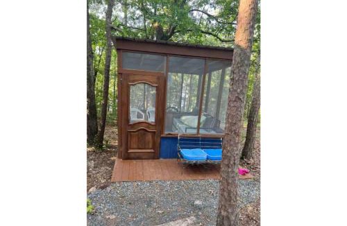 Shirley House | Greers Ferry Lakefront, Hot Tub, Bunk House