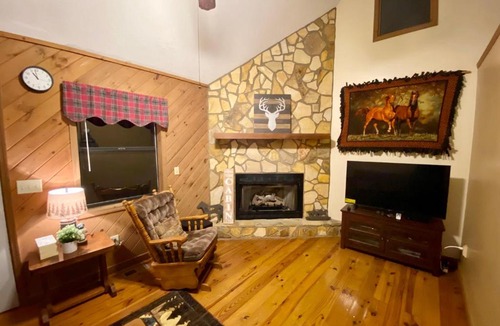 Blairsville House | Gretel at Alpine Cabins - Peaceful, Private, Perfect