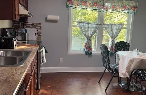 Charlotte House | Grill Patio Pet Friendly 3BR