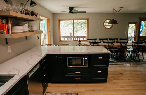 Columbia Falls House | Grizzly Bear Lodge - Your Glacier Get-a-way