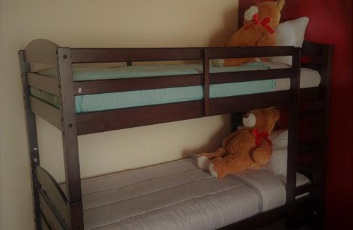 Evanston Hotel | Grizzly Inn
