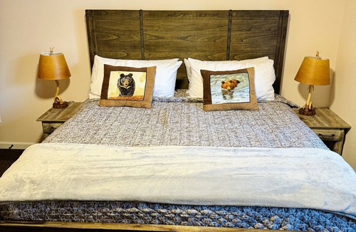 Rathdrum Hotel | Grizzly Lodge Motel