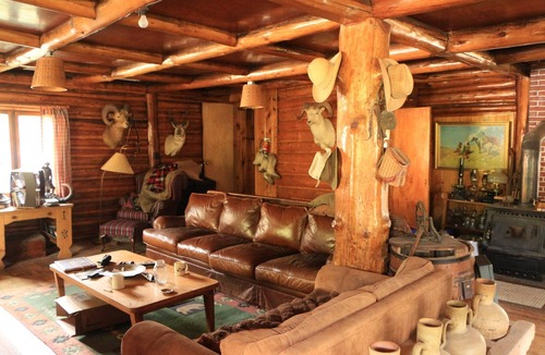 Silver Gate Cabin | Grizzly Lodge