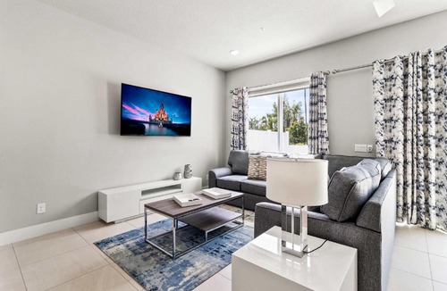 Reunion Apartment | Ground-Floor 3BR Apartment near Disney with Reunion Resort Pool Access