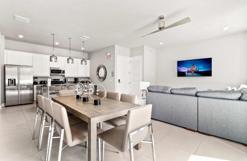 Reunion Apartment | Ground-Floor 3BR Apartment near Disney with Reunion Resort Pool Access