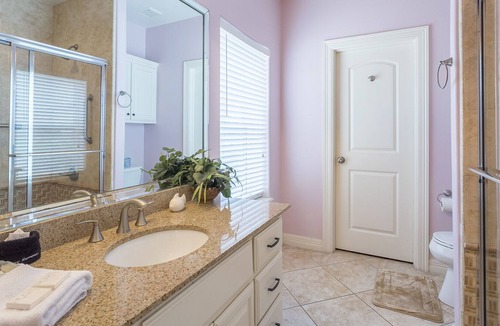 South Padre Island Condo | Groundfloor updated condo with nice decor! Pool and hot tub at complex! 1 block from beach!