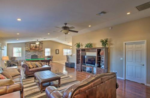 Saddleback Hills House | Group Getaway w/Pool & Putting Green in Glendale