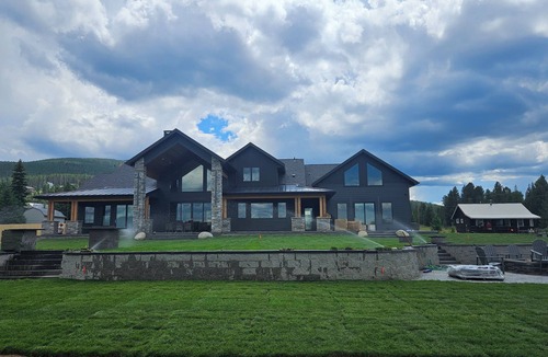Georgetown House | GTL Lodge and Retreat - Modern Luxury Meets Montana for Your Perfect Getaway