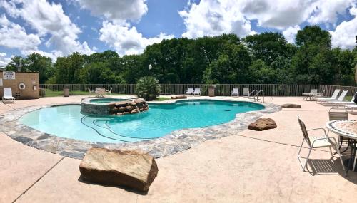 New Braunfels Apartment | Guadalupe Getaway