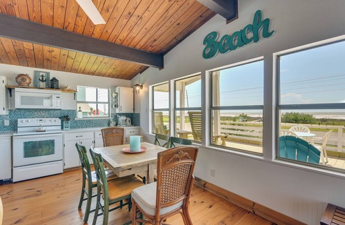 Galveston Cottage | Gulf Coast Views: Stilted Retreat in Galveston!