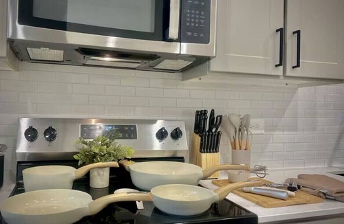 Sherman Apartment | GymPool Workerfriendly A+Location WashandDry