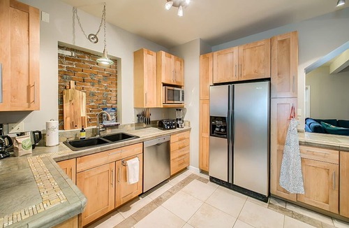 North End House | #HabitueHomes - Hyde Park Home - Eat! Bike! Hike!