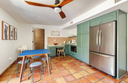 The Foothills House | Hacienda Riad: free pool heat, hot tub, views