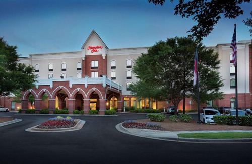Belmont Hotel | Hampton Inn Belmont at Montcross