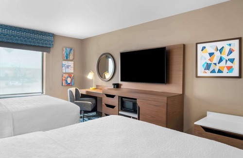 Auburn Hills Hotel | Hampton Inn Detroit/Auburn Hills-North