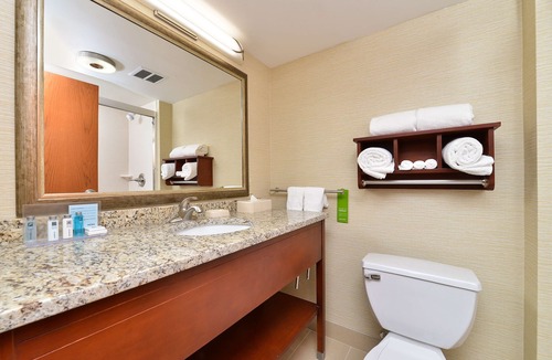 Auburn Hills Hotel | Hampton Inn Detroit/Auburn Hills South