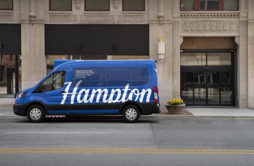 Wholesale District Hotel | Hampton Inn Indianapolis Downtown Across from Circle Centre