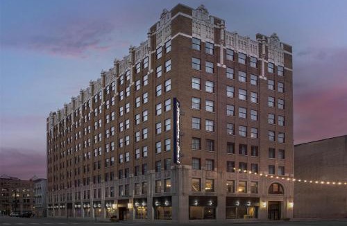 Wholesale District Hotel | Hampton Inn Indianapolis Downtown Across from Circle Centre