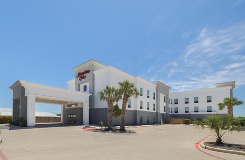 Pleasanton Hotel | Hampton Inn Pleasanton