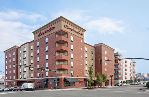 Port Gardner Hotel | Hampton Inn Seattle/Everett Downtown