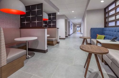 Bloomfield Hills Hotel | Hampton Inn & Suites Bloomfield Hills Detroit