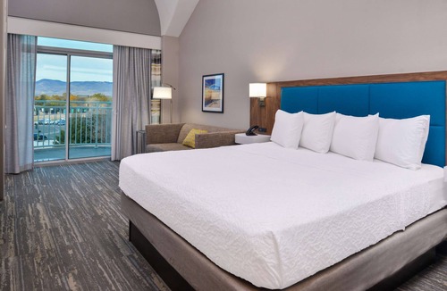 Southwest Ada County Alliance Hotel | Hampton Inn & Suites Boise/Spectrum