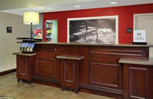 Florence Hotel | Hampton Inn & Suites-Florence Downtown
