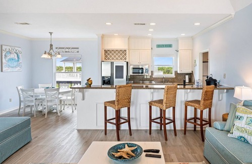 Port Bolivar House | Happy Hours - 2nd row, Gulf View, Cargo lift, gated community