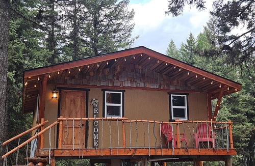 Libby Cabin | Happy Trails Treehouse